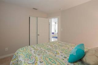 House few Minutes to Beach & Downtown St Pete - 3