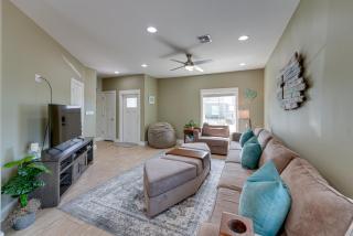 Bright, Modern Corpus Christi Condo 2 Mi to Beach - Padre Island - 7