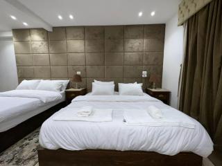 Full Pyramids View Apartment with Balcony For 8 P - Il Cairo - 7