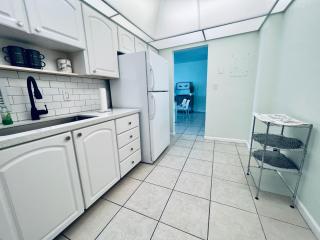Oceanview Beachfront Condo on Tides Resort - Hollywood - 4