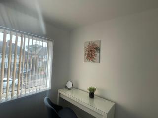 Corporate Stay - 4 Bedroom in Birmingham - Birmingham - 3