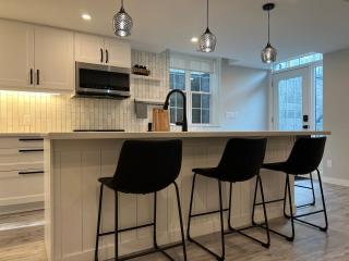The Croft House - 2 Bedroom 1 Bathroom Suite - Burlington - 8