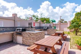 Caribbean Palm Village Resort - Palm-Eagle Beach - 5