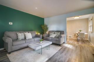 Cozy Minneapolis Duplex - 10 Mi to Downtown! - Minneapolis - 2