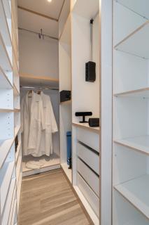 Elegant Suite - Acropolis - 3