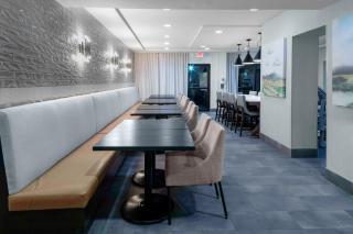Hampton Inn Conyers - Conyers - 2