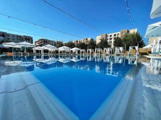 AlexHome lux apartment 27 free parking - Bucarest - 0