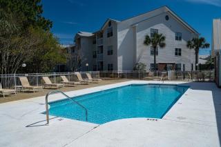 Comfy Beach Apt In Central Location - Destin - 7