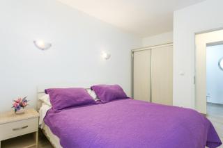 Apartments with WiFi Split - 21804 - 7