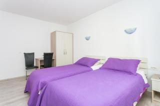 Apartments with WiFi Split - 21804 - 5