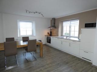 Holiday home in the Eifel - Neuendorf - 2