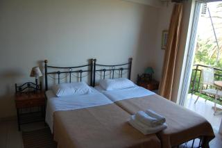 Zoe Seaside Resort - 8