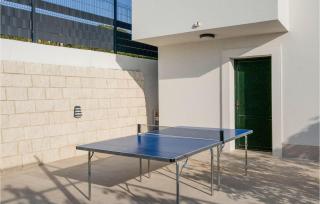 Awesome Home In Dicmo Prisoje - - 3