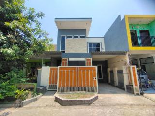 Mulia Homestay Syariah Pasuruan - 0