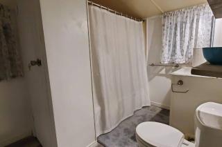 Relaxing Riverside Getaway with a Cozy Fireplace - Bancroft - 6