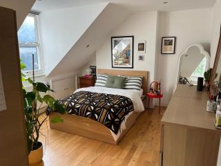 2 bedroom top floor flat, West Dulwich FREE STREET PARKING - Londra - 4