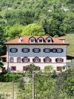 GROUP STAY VILLA - 40 Guests - PRIVATE POOL - TENNISCOURT - PRIVATE COOK - CONVERANCE ROOM villaitaly eu - Cairo Montenotte - 7