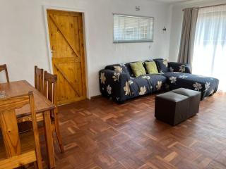 Nabeelah's Guesthouse - Roodepoort - 3