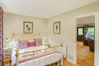 Bluebell Lodge 10 with Hot Tub - 9