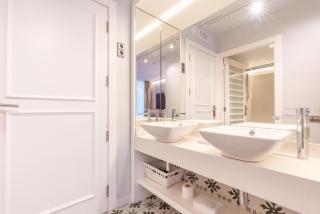 Serennia Fira Gran Via Exclusive Rooms - Hospitalet de Llobregat - 8