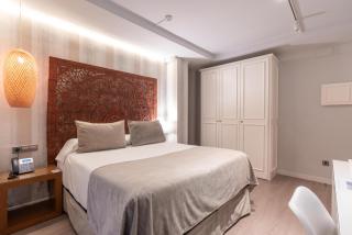 Serennia Fira Gran Via Exclusive Rooms - Hospitalet de Llobregat - 2