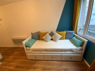Studio confortable, équipé - 2min Caserne de Bonne - 5