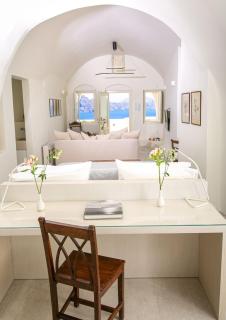 Elegant Santorini Villas Villas Aloia Private Hot Tub Air Conditioning 1 Bedrooms Oia - Oia - 8