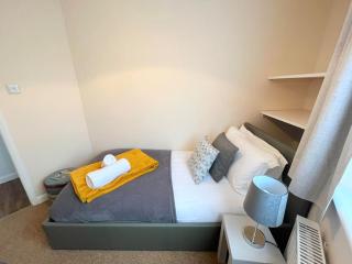 11 Trevarrian Court, Mawgan Porth, Newquay - Mawgan Porth - 8