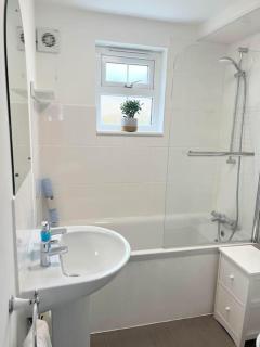 11 Trevarrian Court, Mawgan Porth, Newquay - Mawgan Porth - 4