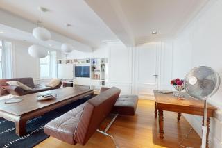 Le N 10 - Apartment of 200 sqm with patio of 35 square meters in Old Town - 8