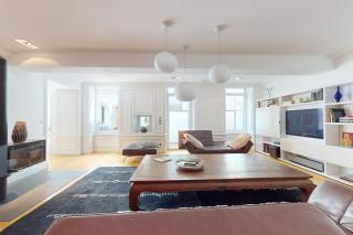 Le N 10 - Apartment of 200 sqm with patio of 35 square meters in Old Town - 5