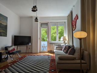 Cozy Park Apartment - 0