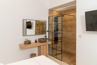 Luxury Suite in Downtown - Heraklion - 2