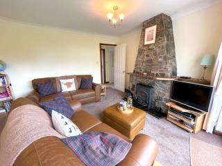 Traditional Scottish Cottage in Beautiful Location - Pass the Keys - 9