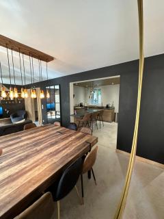 Maison 200m2- 9 chambres avec sdb - 16-18 personnes - séminaire-Proche Centre-Ville-Gare et Arena-terrasse - Reims - 6