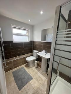 Stunning House 15 min from Wembley arena - 7
