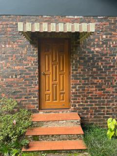 Hillcrest/Waterfall Garden Hideaway! - Waterfall - 1