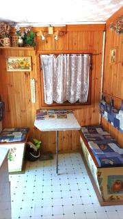 Old cottage, steep hill, read info and rating - 8