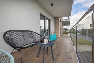 Apartment Five Seas with Parking & Swimming Pool by Noclegi Renters - 6