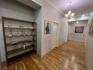 Cozy & Spacious Apartment - Baku - 6