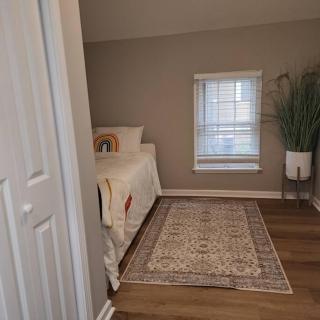 Stylish Cottage Near Airport - Atlanta - 1