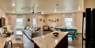 Furnished 3-bed- Townhome in the Hills Near Fort Cavazos - Copperas Cove - 0