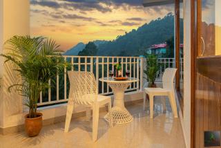 The Hillside inn Kasauli by Exotic Stays - Kasauli - 3