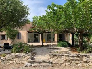 Jolie maison avec vue imprenable, piscine, jeu de boules, calme au cœur du Luberon - 1