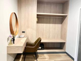 S.R.SUNSHINE HOTEL - 9