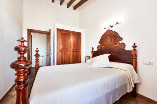 Quiet Villa in Buger with amazing pool, paddle court and nice garden - Búger - 1