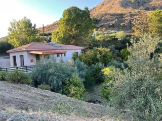 Beautiful 3 Bedr House in Arakapas with fireplace - Arakapas - 2