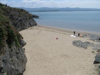 Bryn Gwyn, Sleeps 8, Sea Views, Borth y Gest - 1
