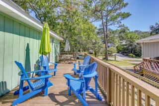 North Carolina Abode - Deck and Grill, Walk to Beach - Oak Island - 9