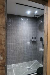 Quirky Retreats - The Hidden Retreat - 3